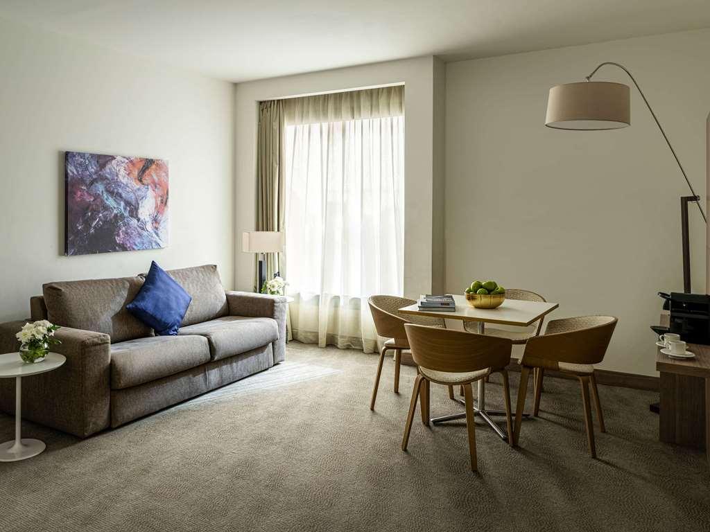 Novotel Jeddah Tahlia Номер фото